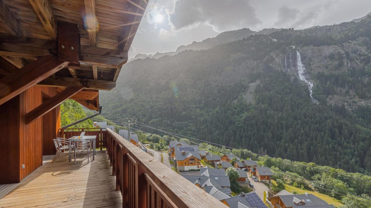 Madame Vacances La Cascade Vaujany Bagian luar foto
